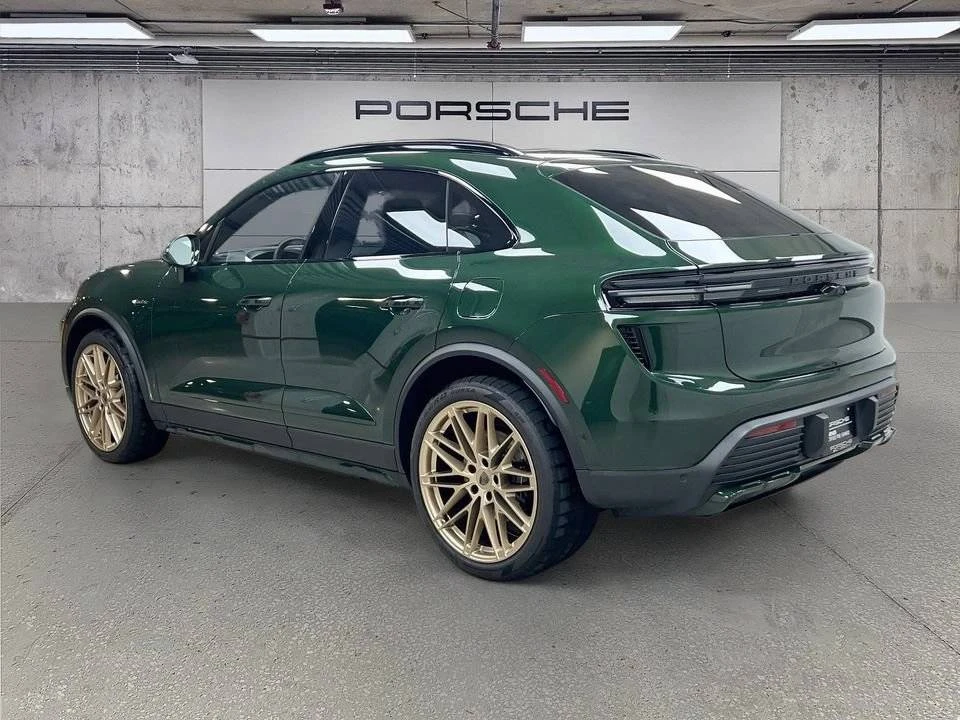 2026 Porsche Macan Electric - Image 3 of 4