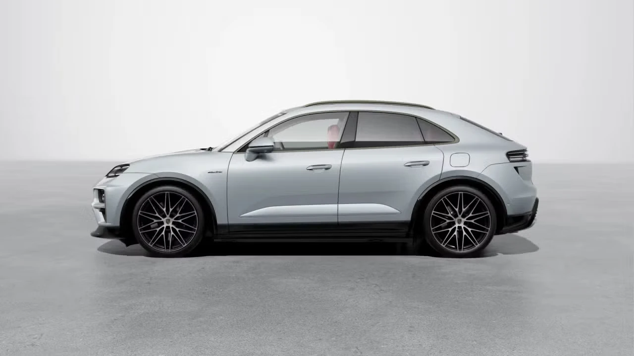 2026 Porsche Macan Electric - Image 12 of 30