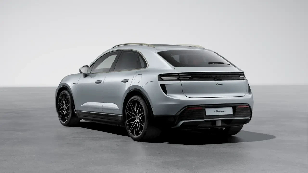 2026 Porsche Macan Electric - Image 24 of 30