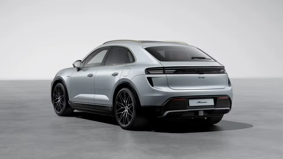 2026 Porsche Macan Electric - Image 19 of 30