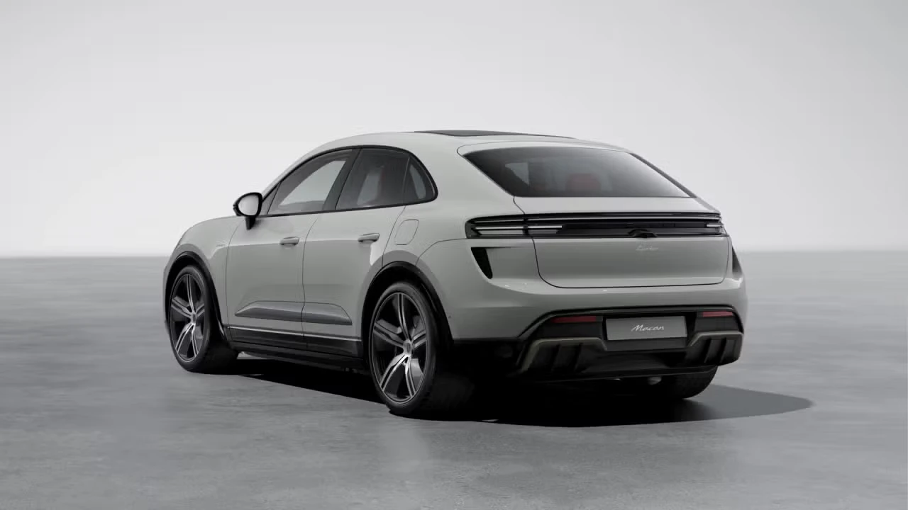 2026 Porsche Macan Electric - Image 20 of 31