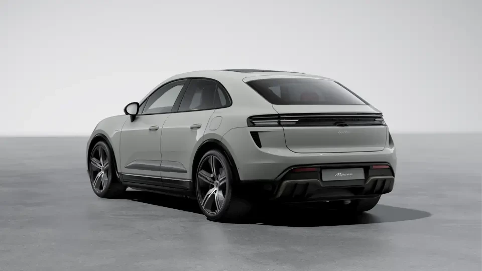 2026 Porsche Macan Electric - Image 23 of 31