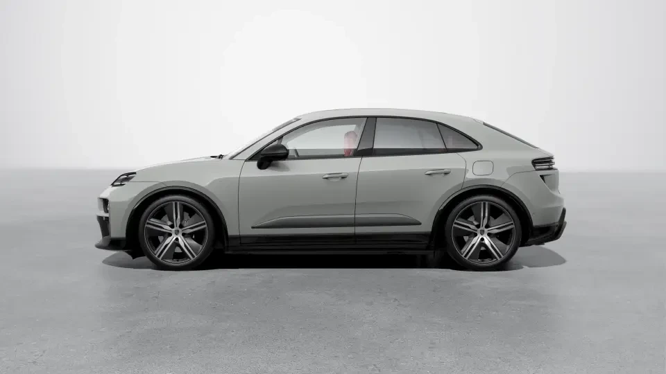 2026 Porsche Macan Electric - Image 15 of 31