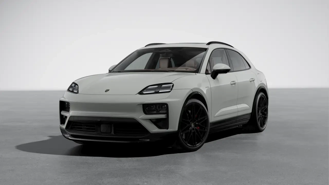2026 Porsche Macan Electric - Image 8 of 30