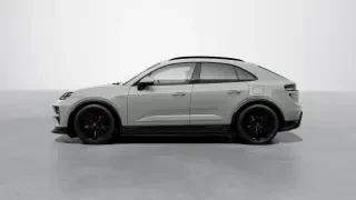 2026 Porsche Macan Electric - Image 13 of 30
