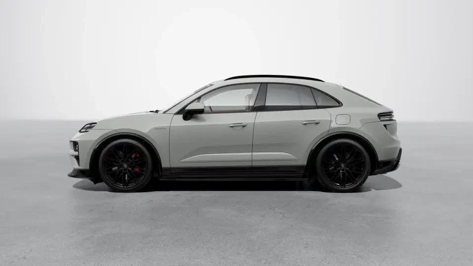 2026 Porsche Macan Electric - Image 15 of 30