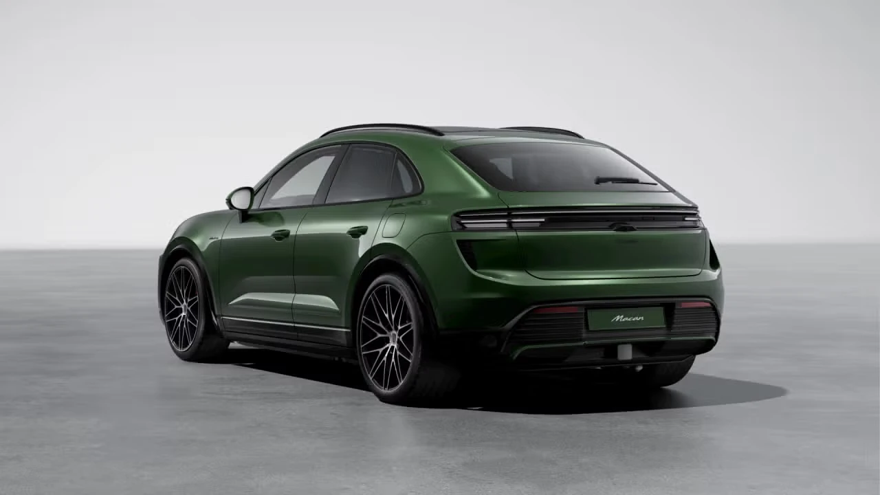 2026 Porsche Macan Electric - Image 20 of 30