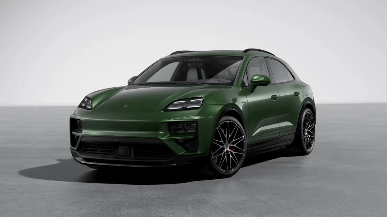 2026 Porsche Macan Electric - Image 4 of 30