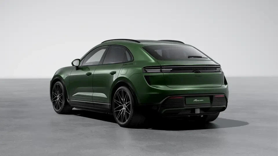 2026 Porsche Macan Electric - Image 23 of 30