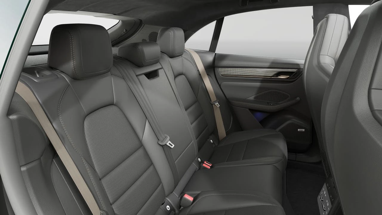 2026 Porsche Macan Electric - Image 13 of 14