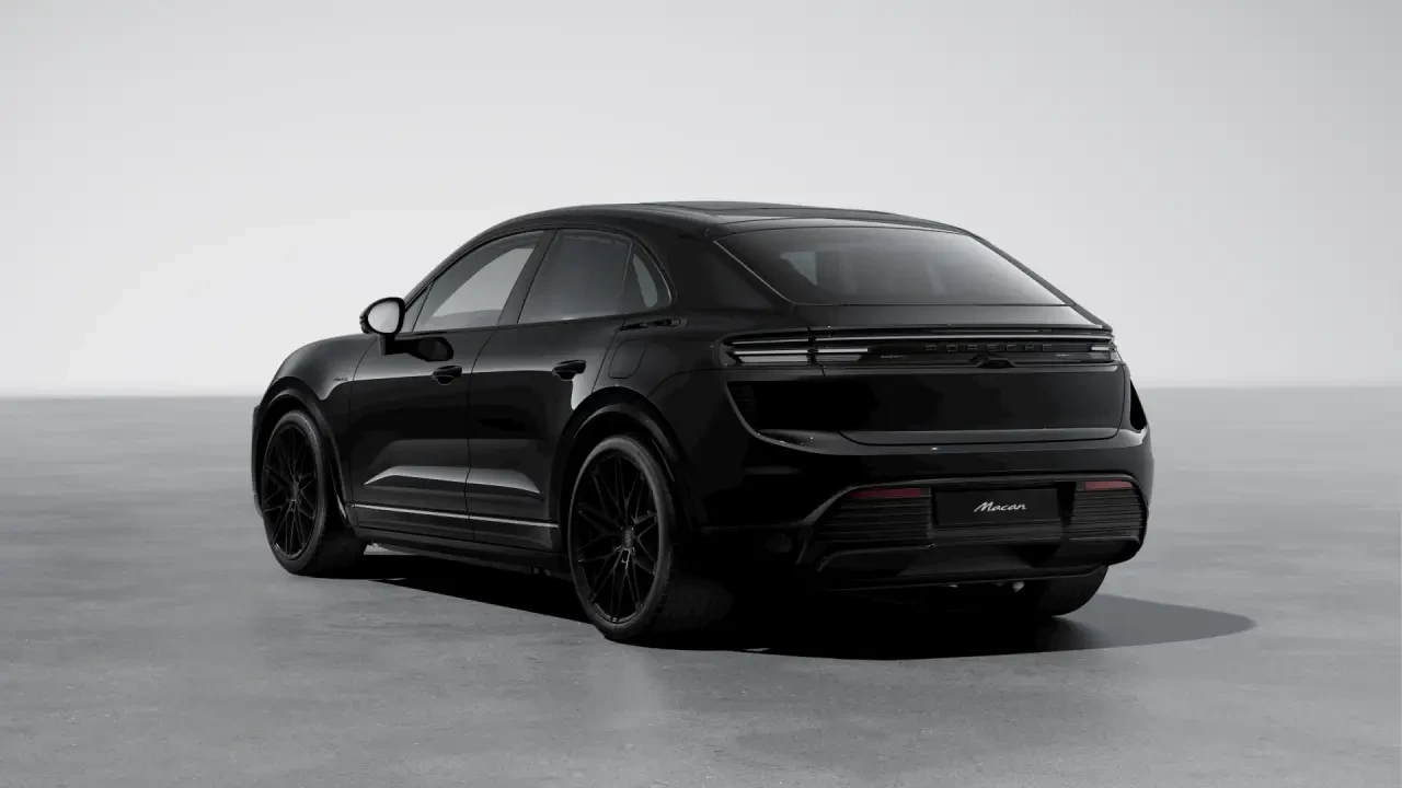 2026 Porsche Macan Electric - Image 24 of 31