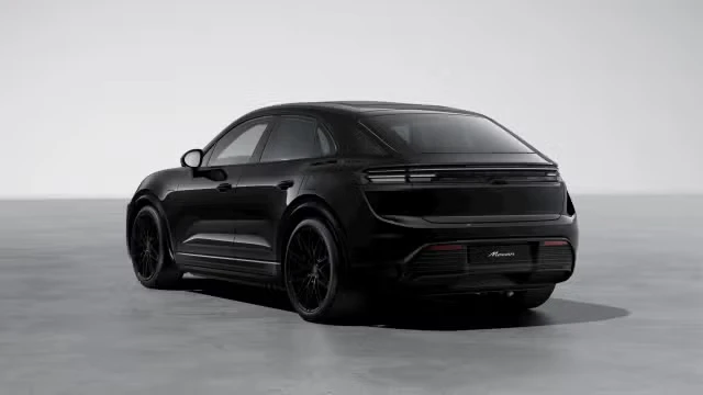 2026 Porsche Macan Electric - Image 18 of 31