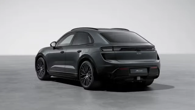 2026 Porsche Macan Electric - Image 18 of 31