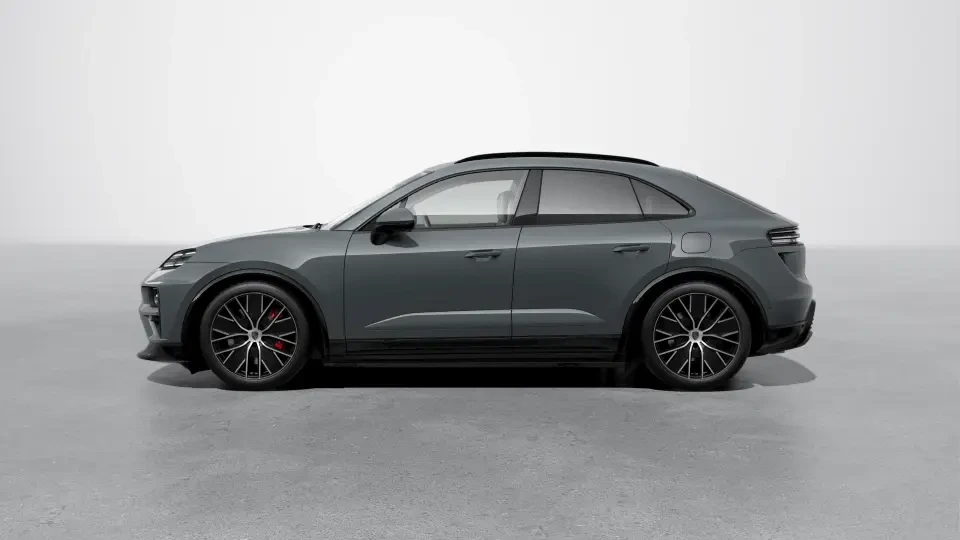 2026 Porsche Macan Electric - Image 15 of 30