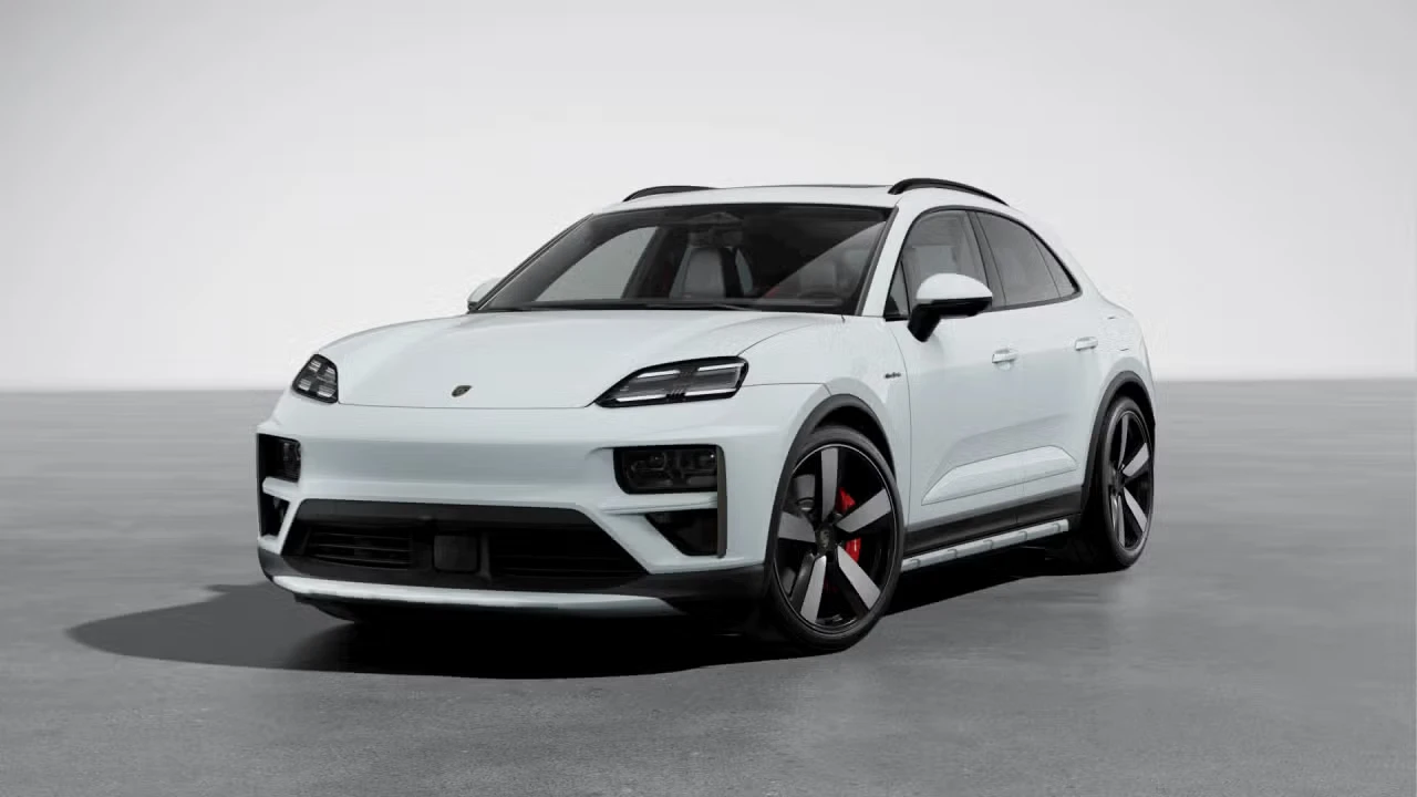 2026 Porsche Macan Electric - Image 4 of 31