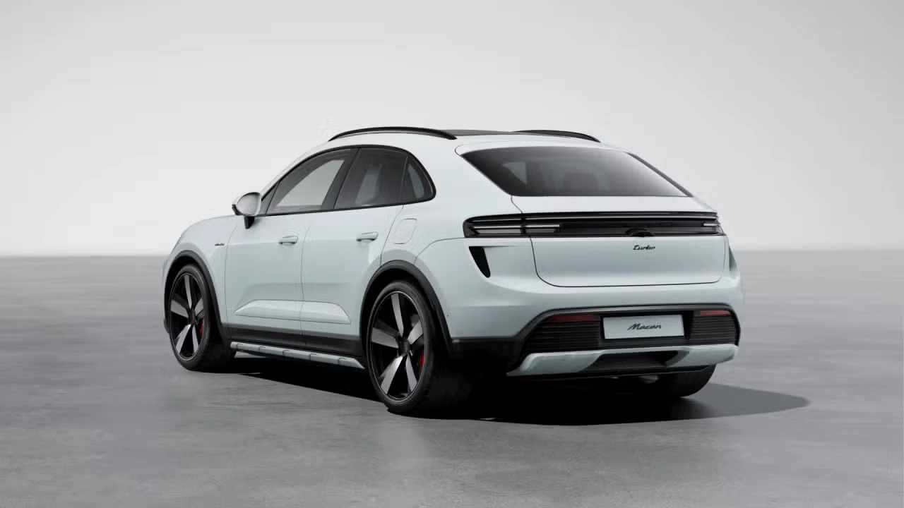 2026 Porsche Macan Electric - Image 20 of 31