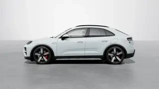 2026 Porsche Macan Electric - Image 13 of 31