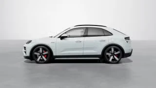 2026 Porsche Macan Electric - Image 9 of 31