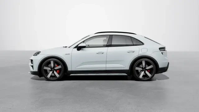 2026 Porsche Macan Electric - Image 14 of 31