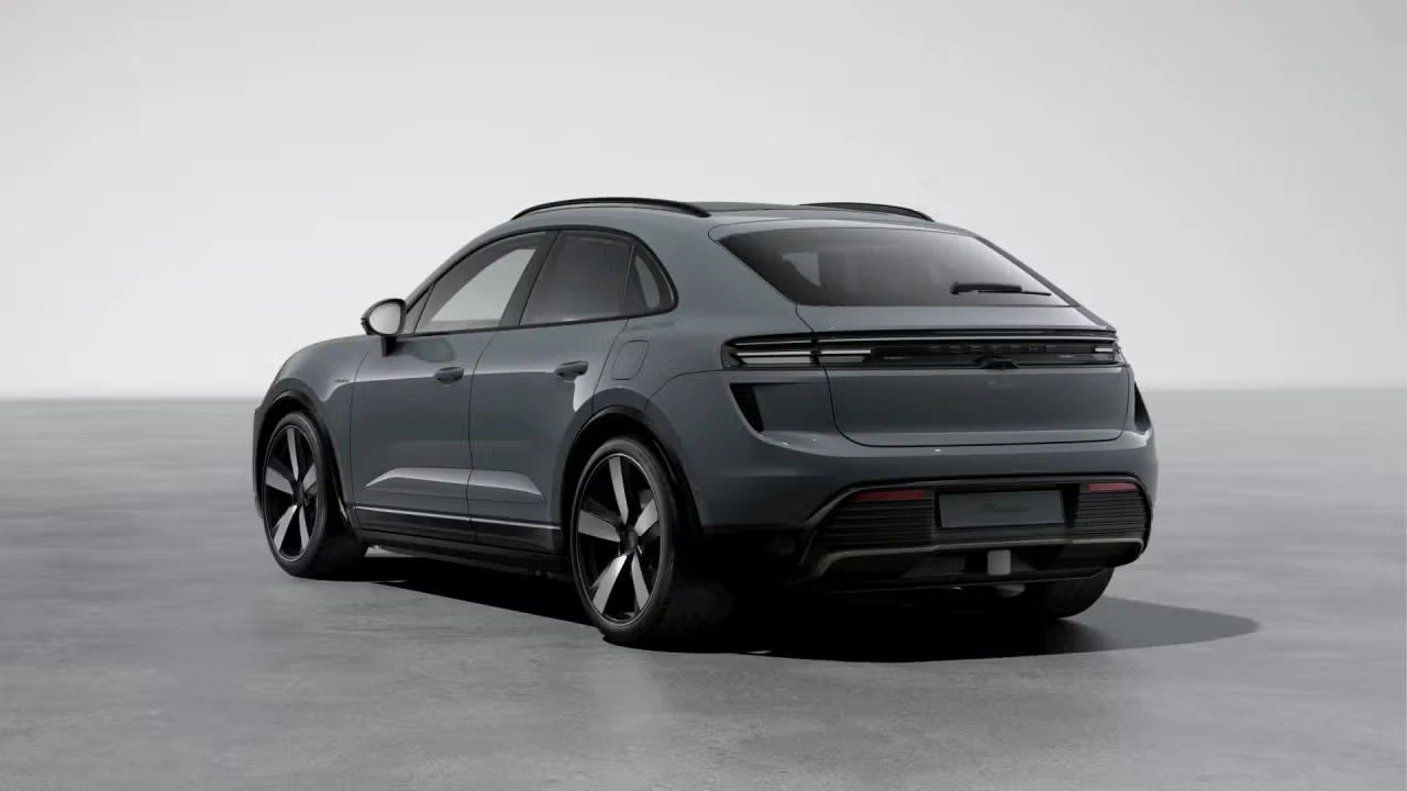 2026 Porsche Macan Electric - Image 20 of 30