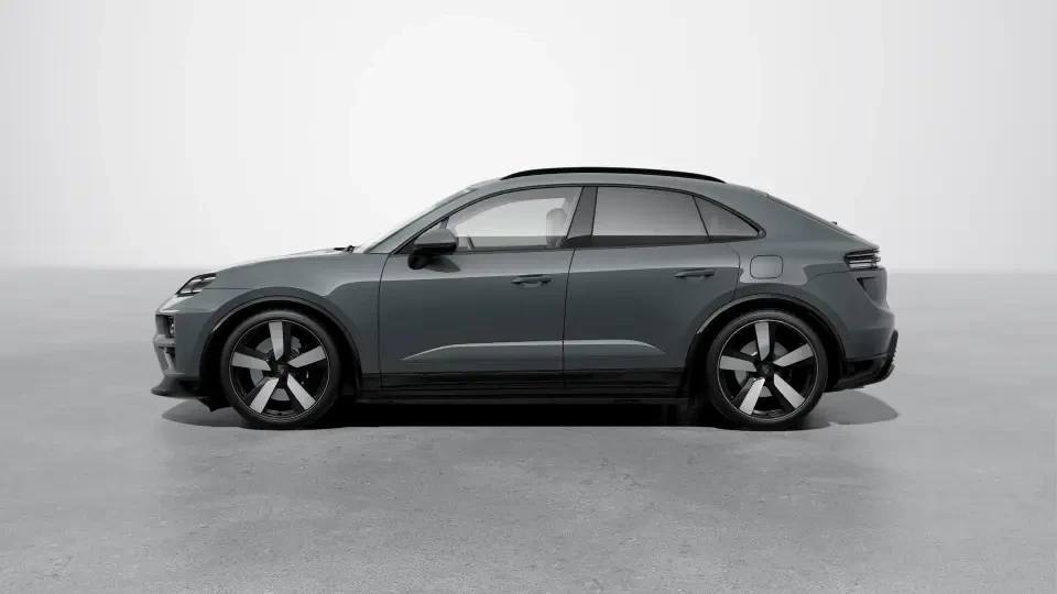 2026 Porsche Macan Electric - Image 15 of 30