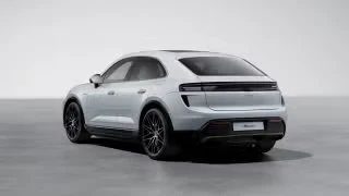 2026 Porsche Macan Electric - Image 17 of 30