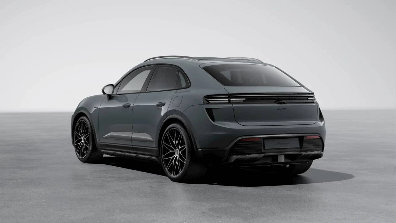 2026 Porsche Macan Electric - Image 3 of 10