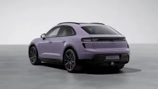 2026 Porsche Macan - Image 17 of 30