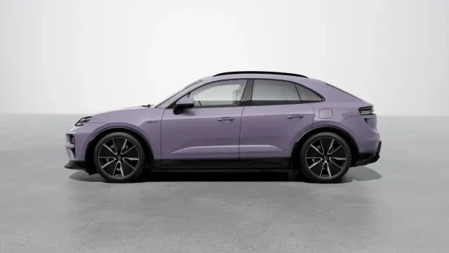 2026 Porsche Macan - Image 14 of 30