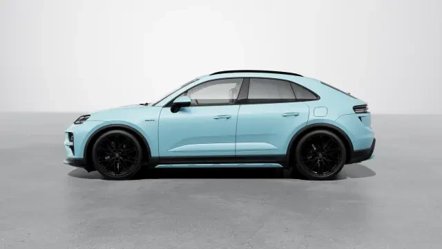 2026 Porsche Macan Electric - Image 14 of 31