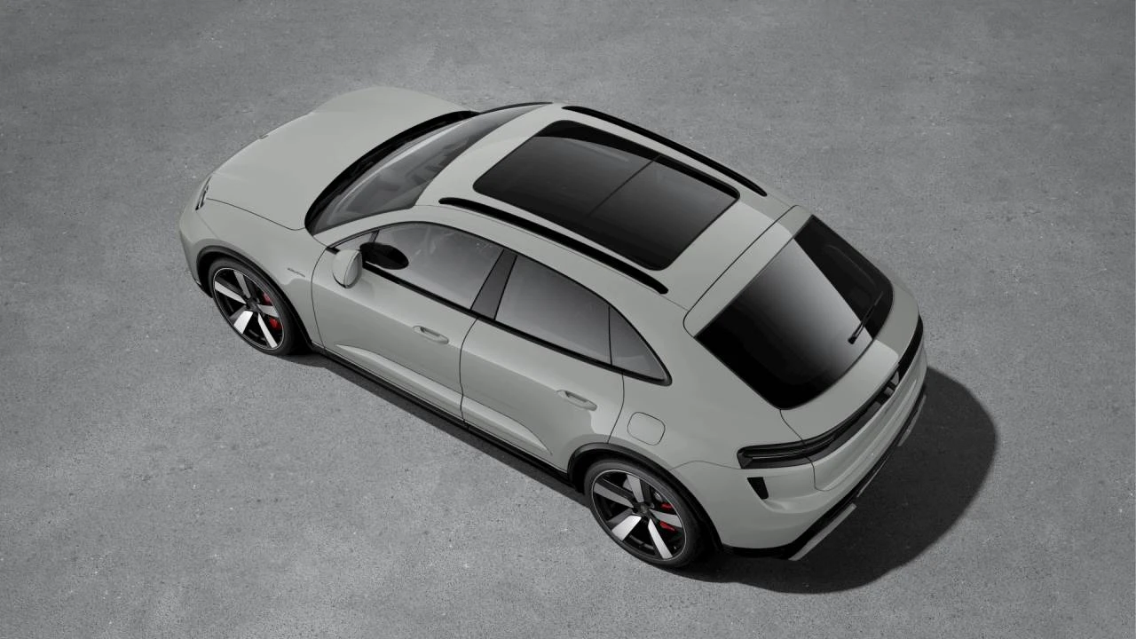 2026 Porsche Macan Electric - Image 4 of 10