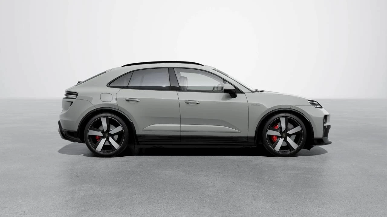 2026 Porsche Macan Electric - Image 6 of 10