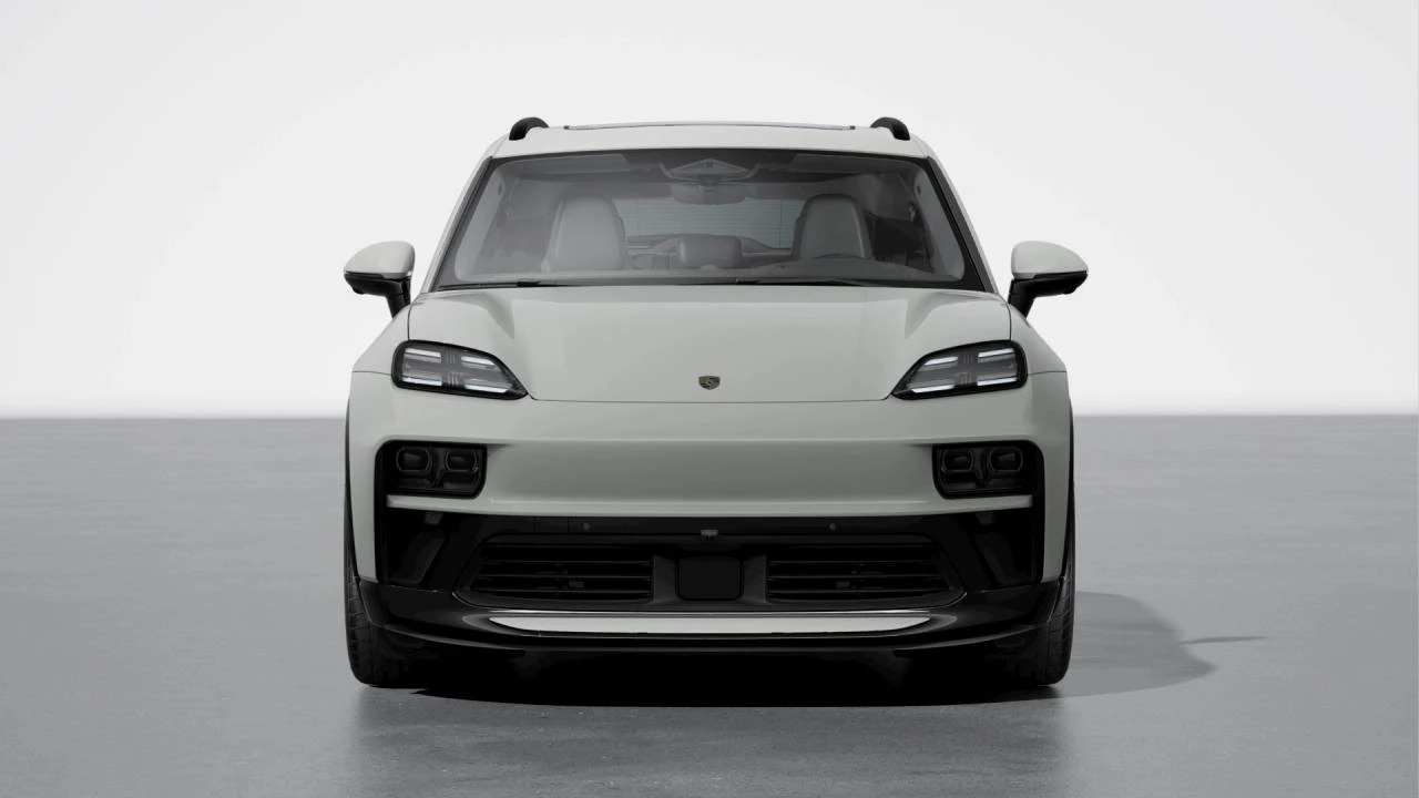 2026 Porsche Macan Electric - Image 8 of 10