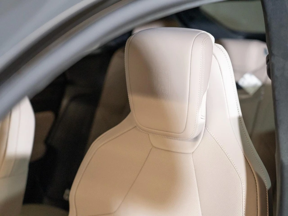 2026 Porsche Macan Electric - Image 14 of 28