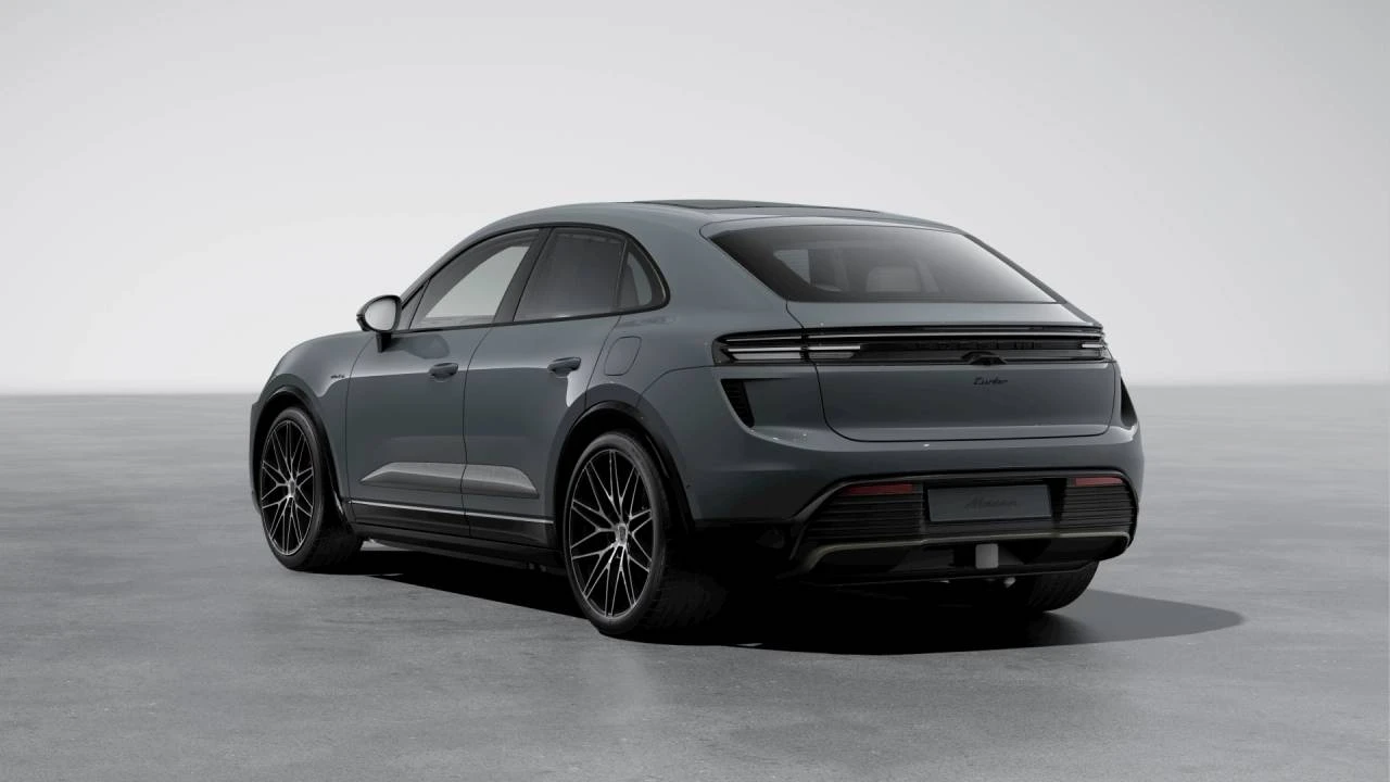 2026 Porsche Macan Electric - Image 3 of 5