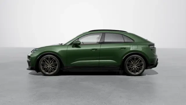 2026 Porsche Macan - Image 14 of 30