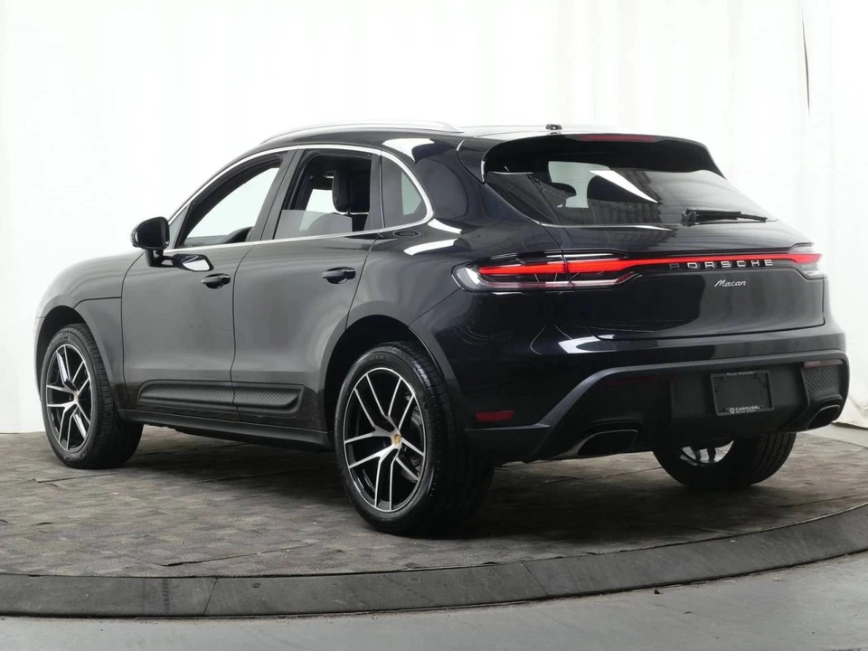 2026 Porsche Macan Electric - Image 3 of 5