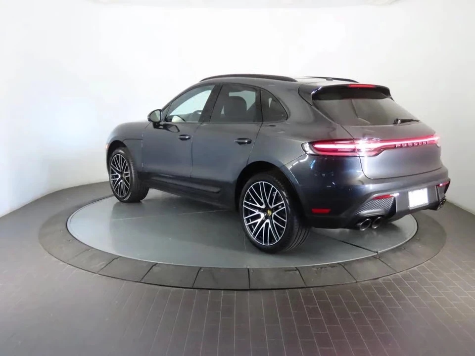 2026 Porsche Macan Electric - Image 20 of 31