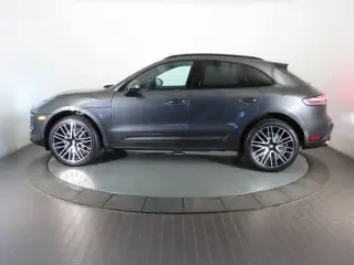 2026 Porsche Macan Electric - Image 13 of 31