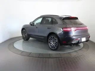2026 Porsche Macan Electric - Image 21 of 31