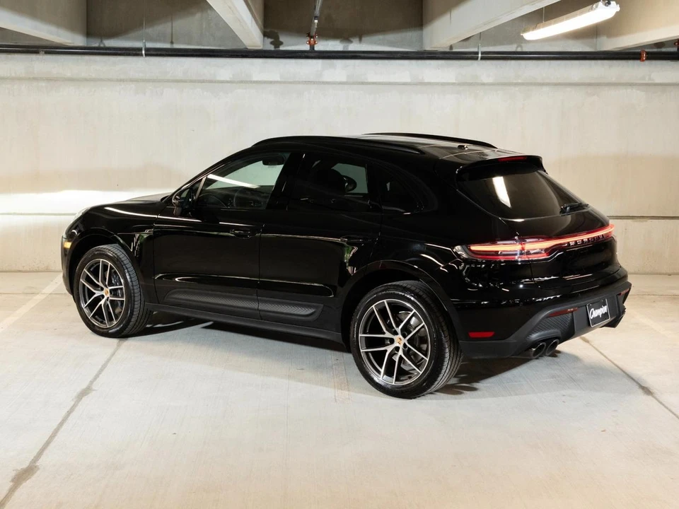 2026 Porsche Macan - Image 4 of 31