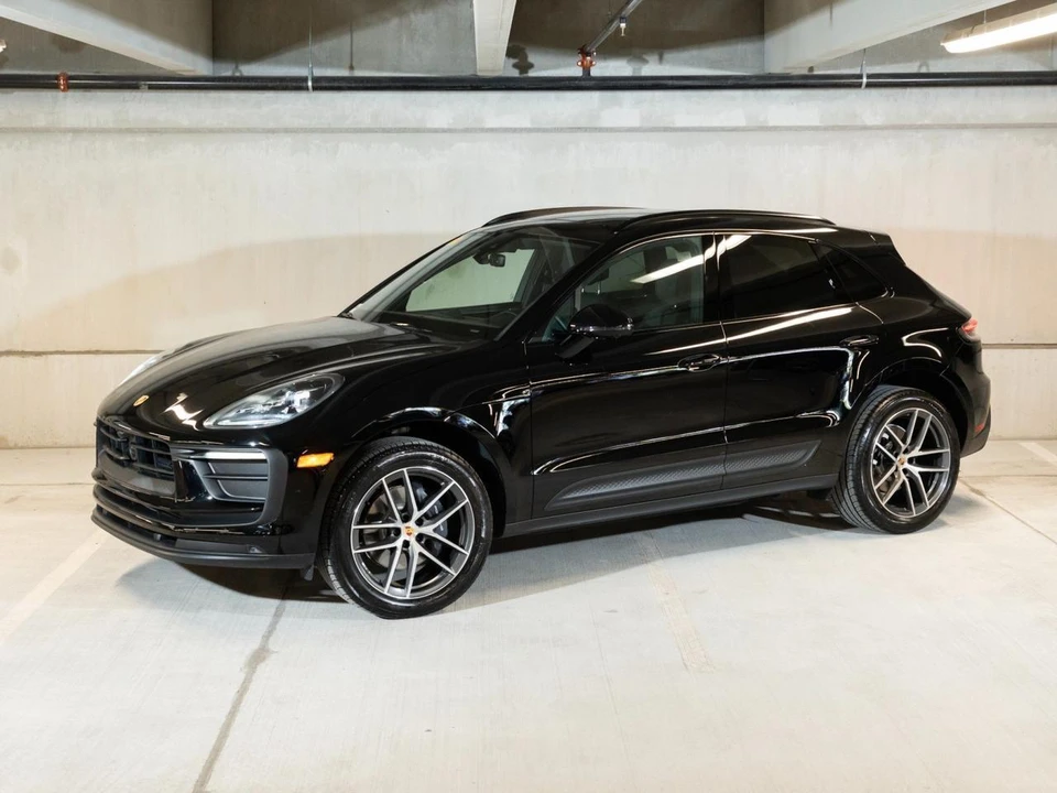 2026 Porsche Macan - Image 2 of 31