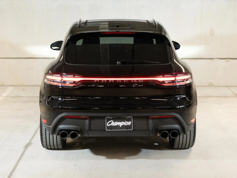 2026 Porsche Macan - Image 7 of 31