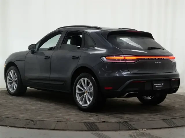 2026 Porsche Macan Electric - Image 22 of 31