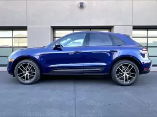 2026 Porsche Macan - Image 13 of 31
