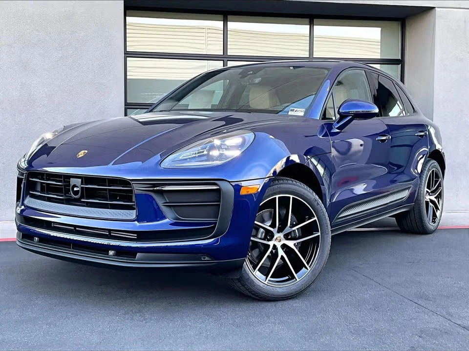 2026 Porsche Macan - Image 3 of 31