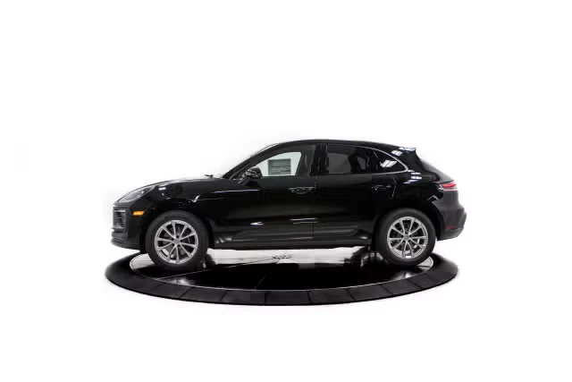 2026 Porsche Macan - Image 10 of 31
