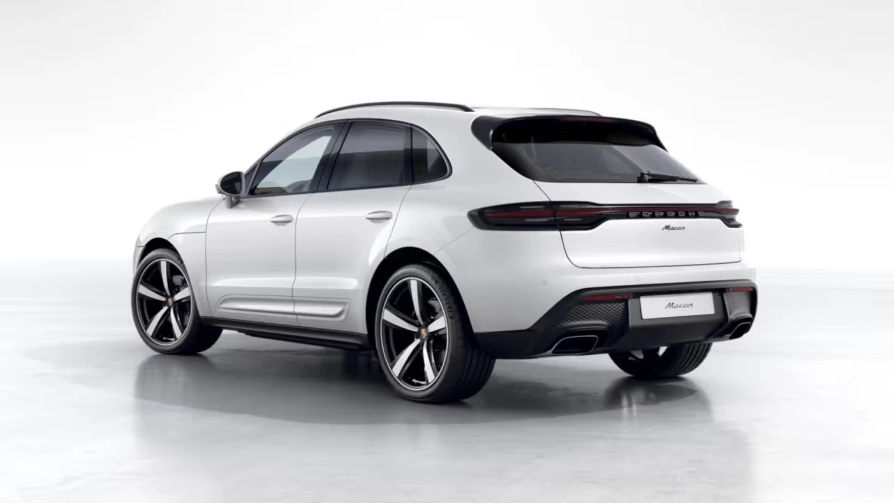 2026 Porsche Macan Electric - Image 20 of 31
