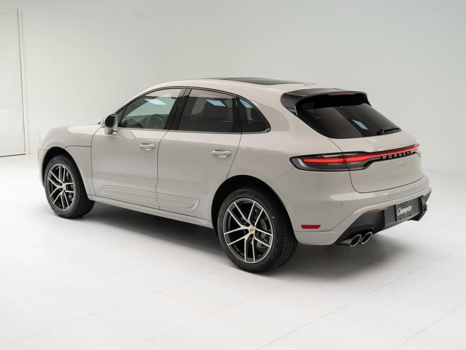 2026 Porsche Macan - Image 3 of 31