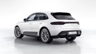 2026 Porsche Macan - Image 17 of 31